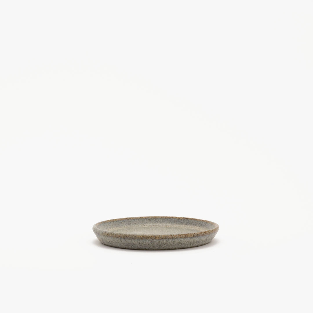 Ballehage-kollektionens te-tallerken er kendetegnet ved sin dejlige glasur, der minder om den velkendte strand i Aarhus.